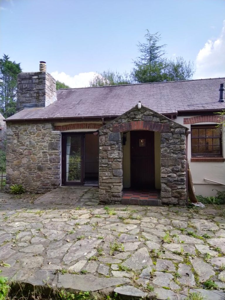 Unexpectedly back on the market – Valley Road Narberth